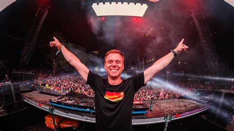 Armin van Buuren in India | The Kolkata crowd’s energy makes me excited ...