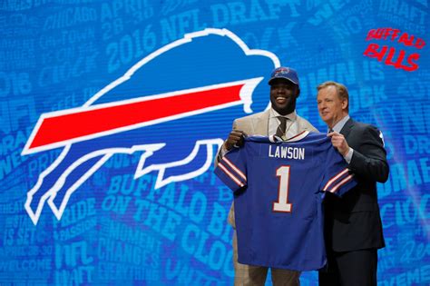 Buffalo Bills: 4 Non-QB First Round Draft Prospects