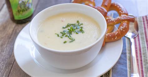 Delicious Easy Beer Cheese Soup | The BEST Beer Cheese Soup Recipe!