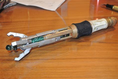 11th Doctor's Sonic Screwdriver : 8 Steps (with Pictures) - Instructables