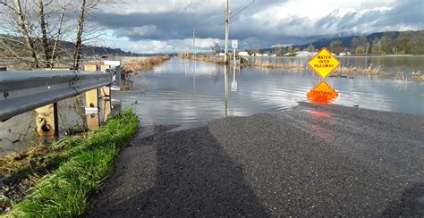 Flooding and landslides make commutes a nightmare for BC students – The Watchdog