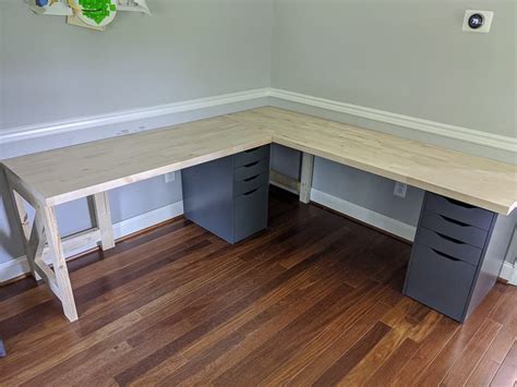 DIY 2 Person Corner Desk with a Farmhouse Style | Diy corner desk, Diy ...