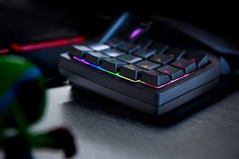 Pentados Gaming Gear Reviews: A Good Look at the Razer Tartarus V2 - Is it Worth Getting?