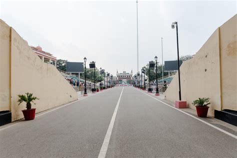 "Wagah Border" Images – Browse 703 Stock Photos, Vectors, and Video ...