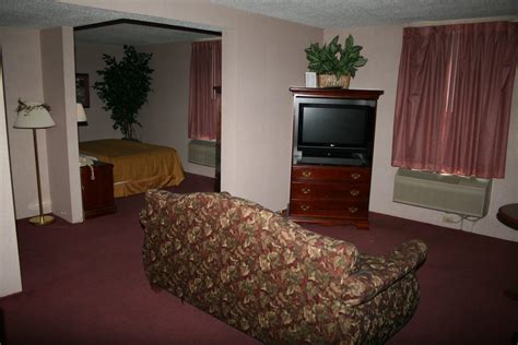 Quality Inn & Suites Mansfield/Bellville - Destination Mansfield