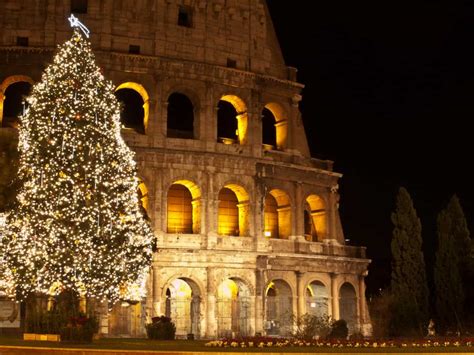 Christmas Traditions in Italy, France & the UK - City Wonders