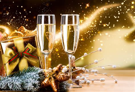 Happy New Year Champagne Glasses Decoration Wallpaper Hd : Wallpapers13.com