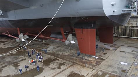 USS Ford (CVN-78) in drydock 12 before being flooded and floated for ...