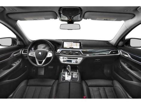 Bmw 740i 2023 Interior