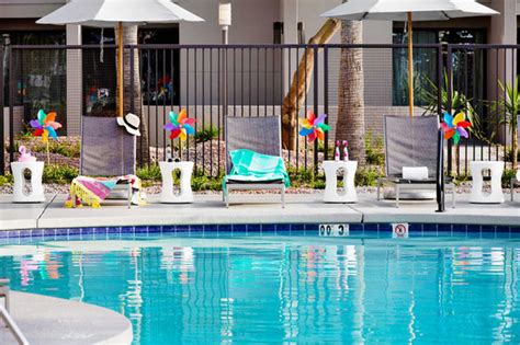 Moxy Phoenix Tempe: Pool & Spa Day Pass Phoenix | ResortPass