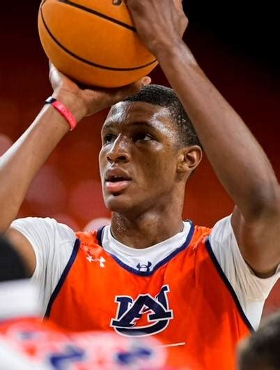 Auburn basketball's newest 5-star Jabari Smith (Age, Family ...