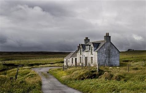 Peter May Lewis Trilogy, Outer Hebrides