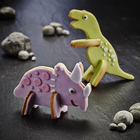 Vanilla Dinosaur Cookies | Recipes | Lakeland