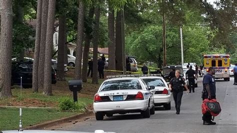 1 dead, 2 injured after southwest Huntsville shooting - al.com