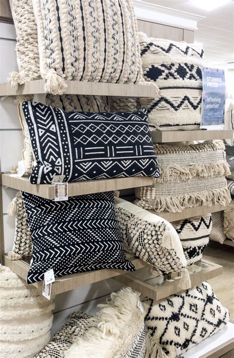 Friday Favorites: The Best Textured Throw Pillows | Little House of ...