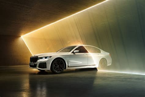 BMW announces new 7 series plug-in hybrids