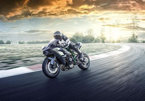 Top 5 most powerful superbikes available in India