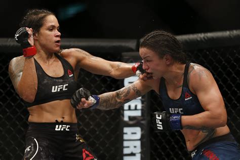 Raquel Pennington suffers scary UFC loss to Amanda Nunes