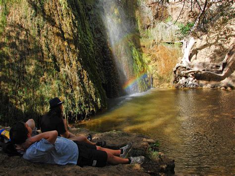 5 Best Waterfall Hikes in Los Angeles for a Refreshing Trek