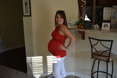 The Bitty Benders: Official 29 week baby bump pic!