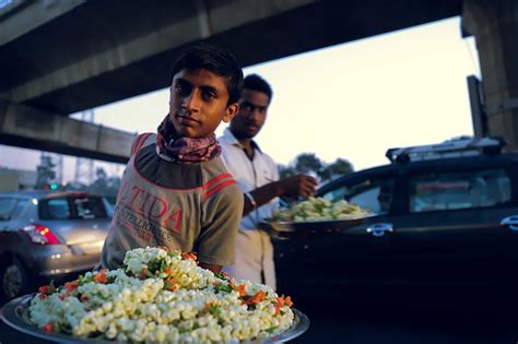 Flowers that bloom every morning in Madiwala market, Koramangala ...