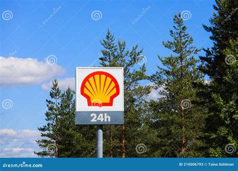 Shell Service Station Logo by Highway Editorial Stock Photo - Image of ...