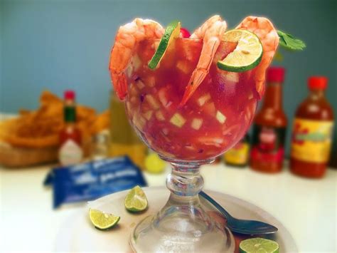 Cómo hacer coctel de camarón: la receta perfecta para el calor