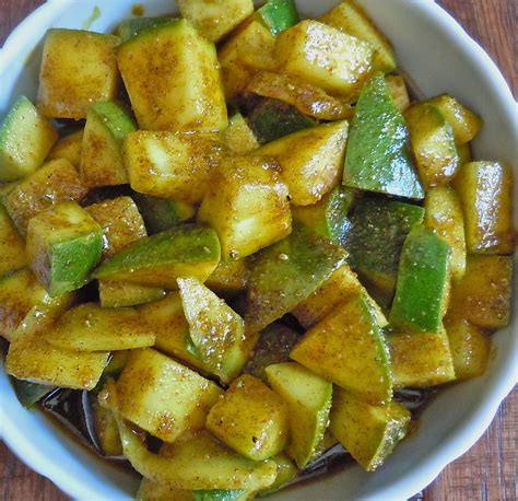 Rashmi's Recipes: Instant Mango Achaar (Pickle)