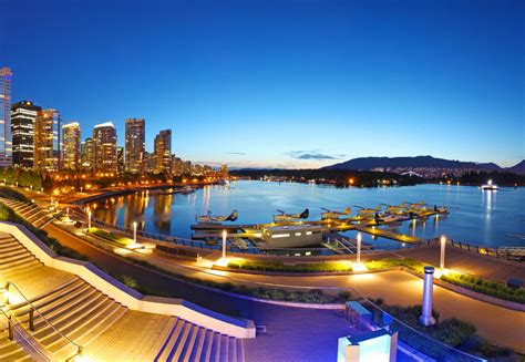 Coal Harbour neighbourhood - Vancouver Rental Group