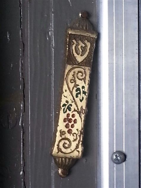 Mezuzah Mezuzah, Religious Icons, Door Handles, Home Decor, Door Knobs, Decoration Home, Room ...