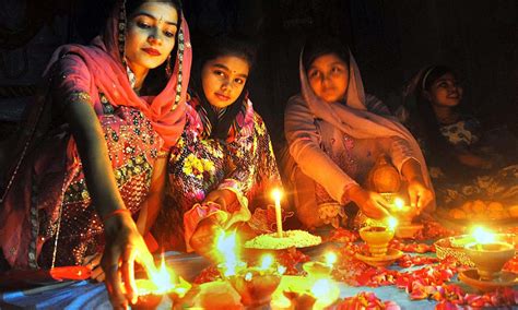 Light, love and prayers: Celebrating Diwali in Pakistan - Pakistan - DAWN.COM