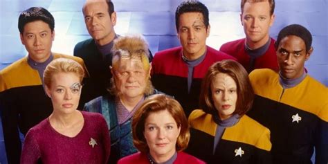 Star Trek Voyager Cast To Reunite On Virtual Panel | Screen Rant