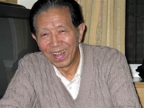 Jiang Yanyong, the doctor who exposed the size of the 2003 SARS outbreak, dies at 91 | WEKU