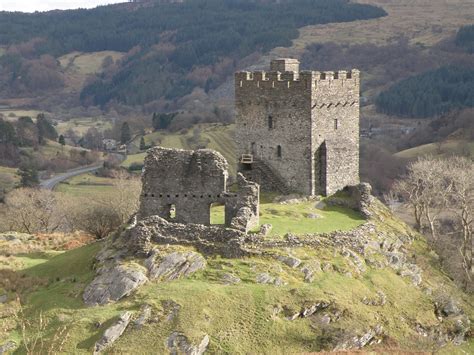 DOLWYDDELAN CASTLE