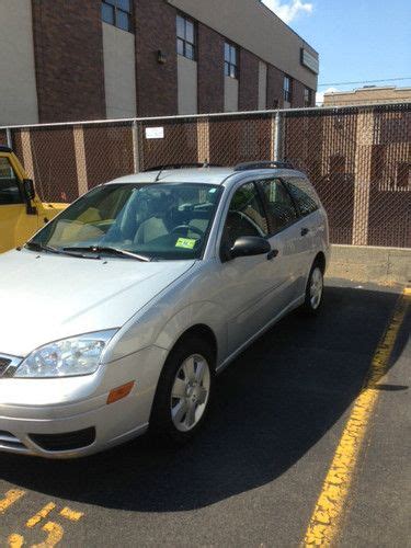 Buy used 2006 Ford Focus ZXW Wagon 5-Door 2.0L in Hackensack, New Jersey, United States, for US ...