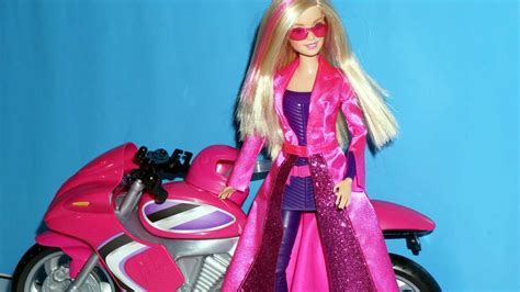 Barbie Spy Squad Secret Agent - Doll & Motorcycle review - YouTube