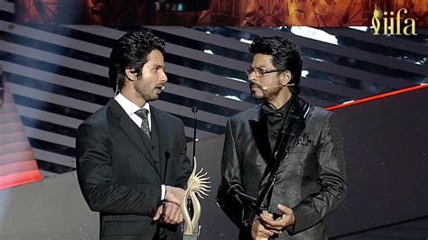 Shahrukh Khan and Shahid Kapoor | Shahrukh Khan and Shahid Kapoor #IIFA ...