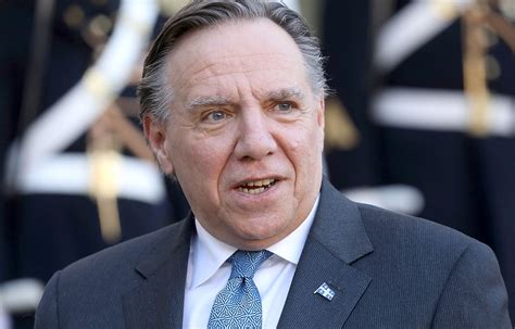 Francois Legault / François Legault accentue les mesures d'urgence pour ...