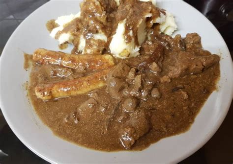 My Slow cooked Liver & Onions in gravy. 😀 Recipe by Maureen 😀 - Cookpad