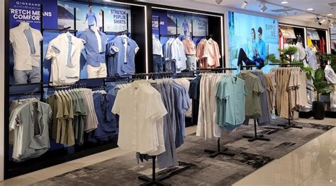 Store network cuts help boost Giordano's like-for-like growth - Inside ...