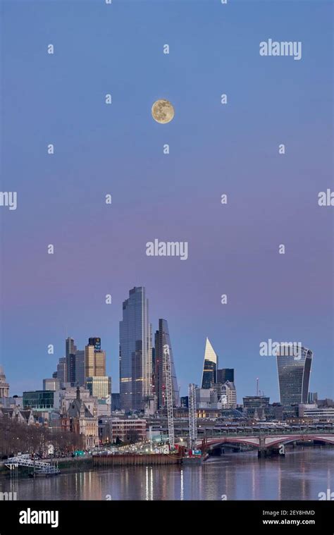 city of london skyline Stock Photo - Alamy