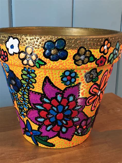 Pin by Elaine Roslon on Flower pots | Painted flower pots, Flower pot crafts, Painted pots