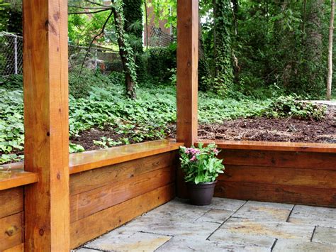 Easy Steps for Building a Retaining Wall | HGTV