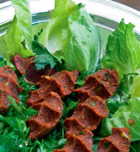 Cig Kofte (Spicy raw Turkish meatballs) | Cooking with Sheridan