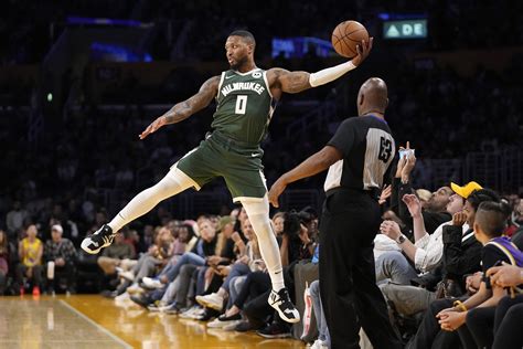 NBA: Damian Lillard makes Bucks debut in win over Lakers | Inquirer Sports