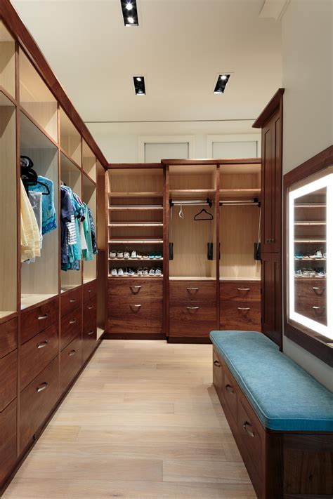 Walk In Closet Woodwork