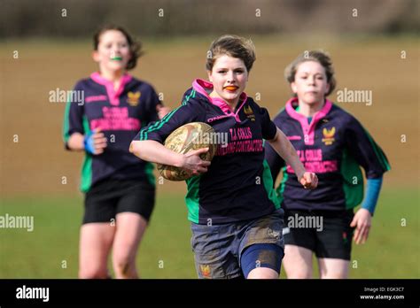 North Dorset Rugby Football Club under 18 girks versus Dorset County ...