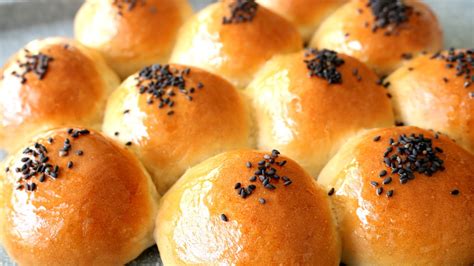 Josephine's Recipes : Red Bean Paste Buns Recipe