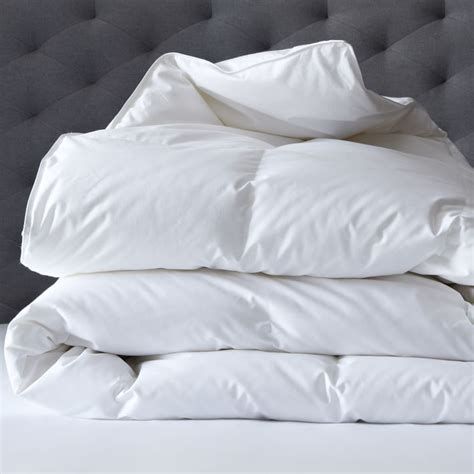 Buying a Duvet Insert 101 | Architectural Digest