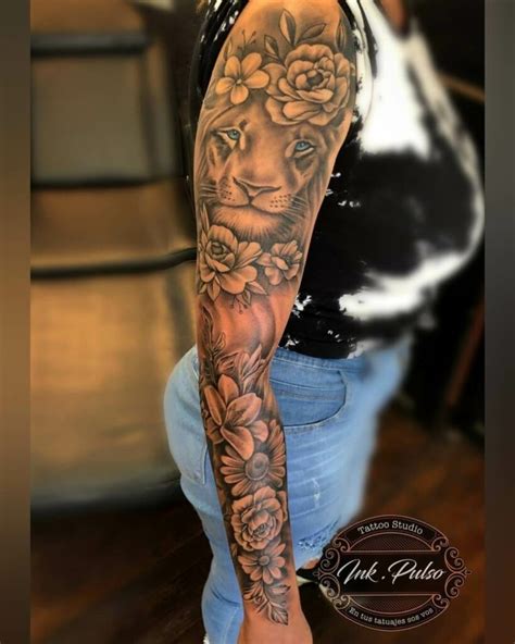 12 Female Flower Sleeve Tattoo Ideas for 2024